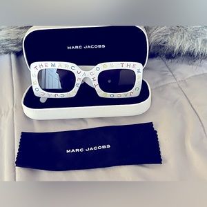 AUTHENTIC MARC JACOBS SUNGLASSES